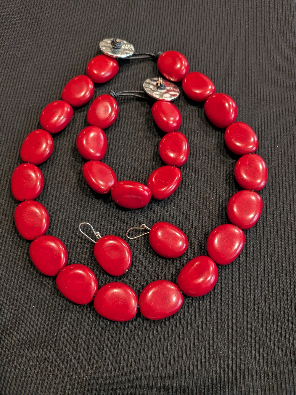 B#4: Chaps Red Beaded Necklace8.5", Bracelet & Earring Set